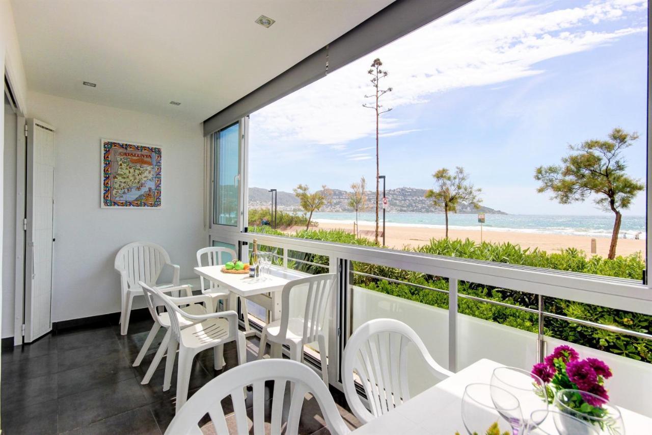 Residence De La Plage Roses - Immo Barneda Bagian luar foto