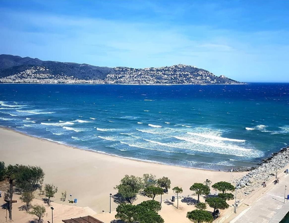 Residence De La Plage Roses - Immo Barneda Bagian luar foto